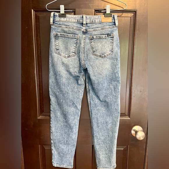 Girls Abercrombie jeans, size 11/12 - Picture 2 of 2